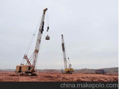 求购二手液压履带强夯机图1